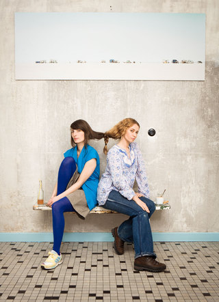 Elli and Sarah, Café Owners, Maxi